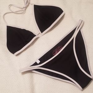 VS PINK black and white triangle bikini